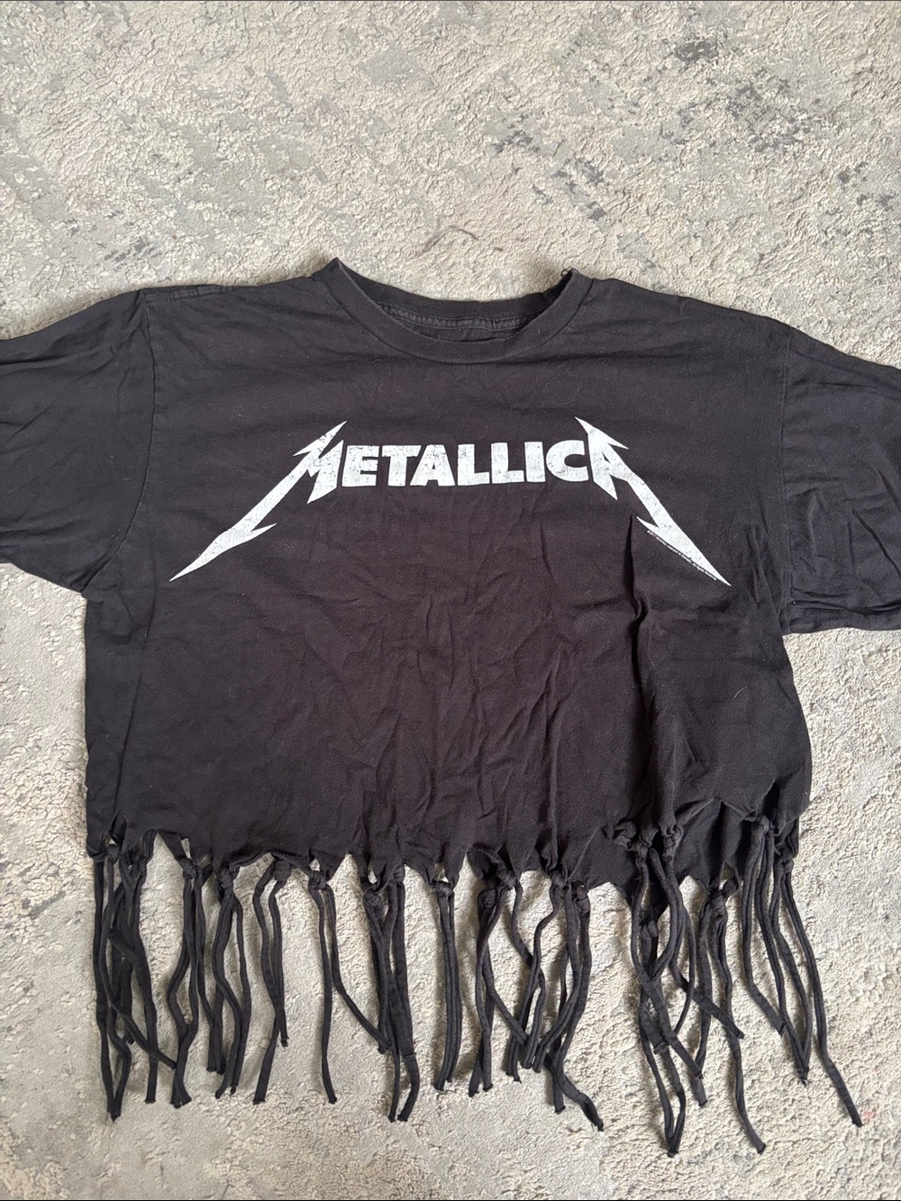 LG Black Metallica Logo Fringe Crop Tee homemade